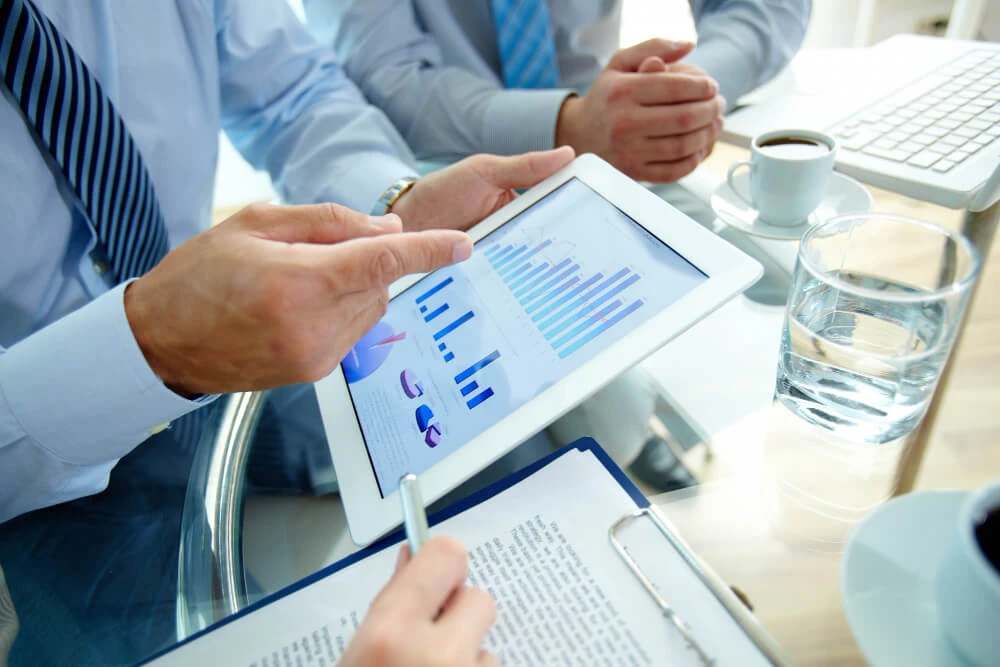 רואה חשבון לעסקים בתחום הפיננסים